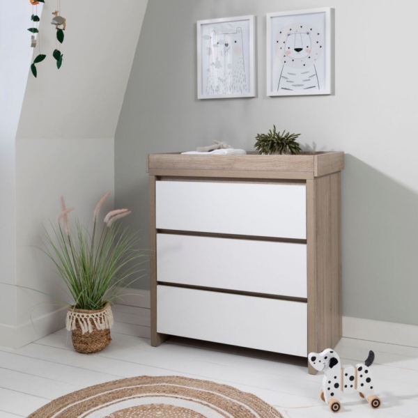Tutti Bambini Modena Chest Changer-White and Oak