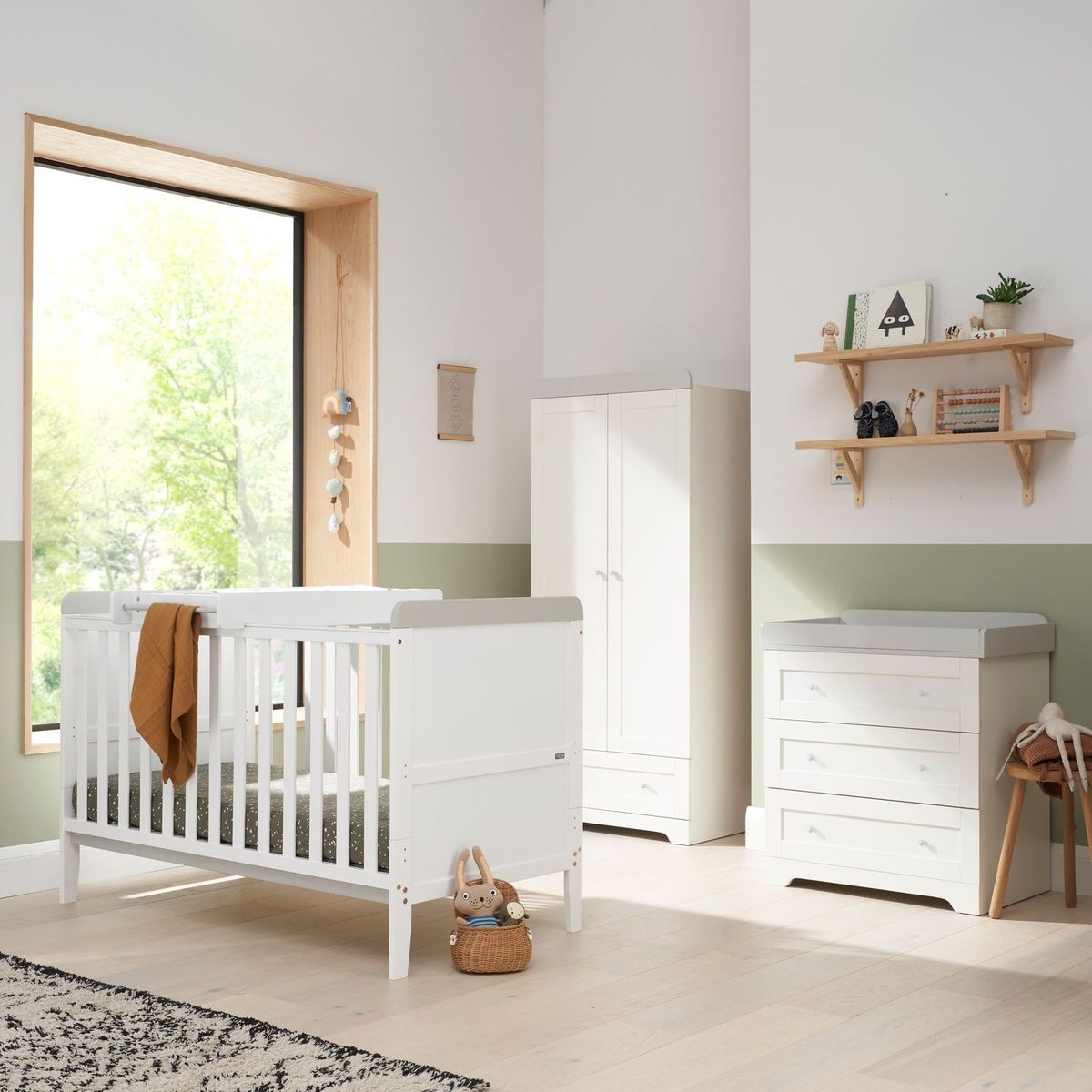 Tutti Bambini Rio 3 Piece Room Set with Cot Top Changer-White &