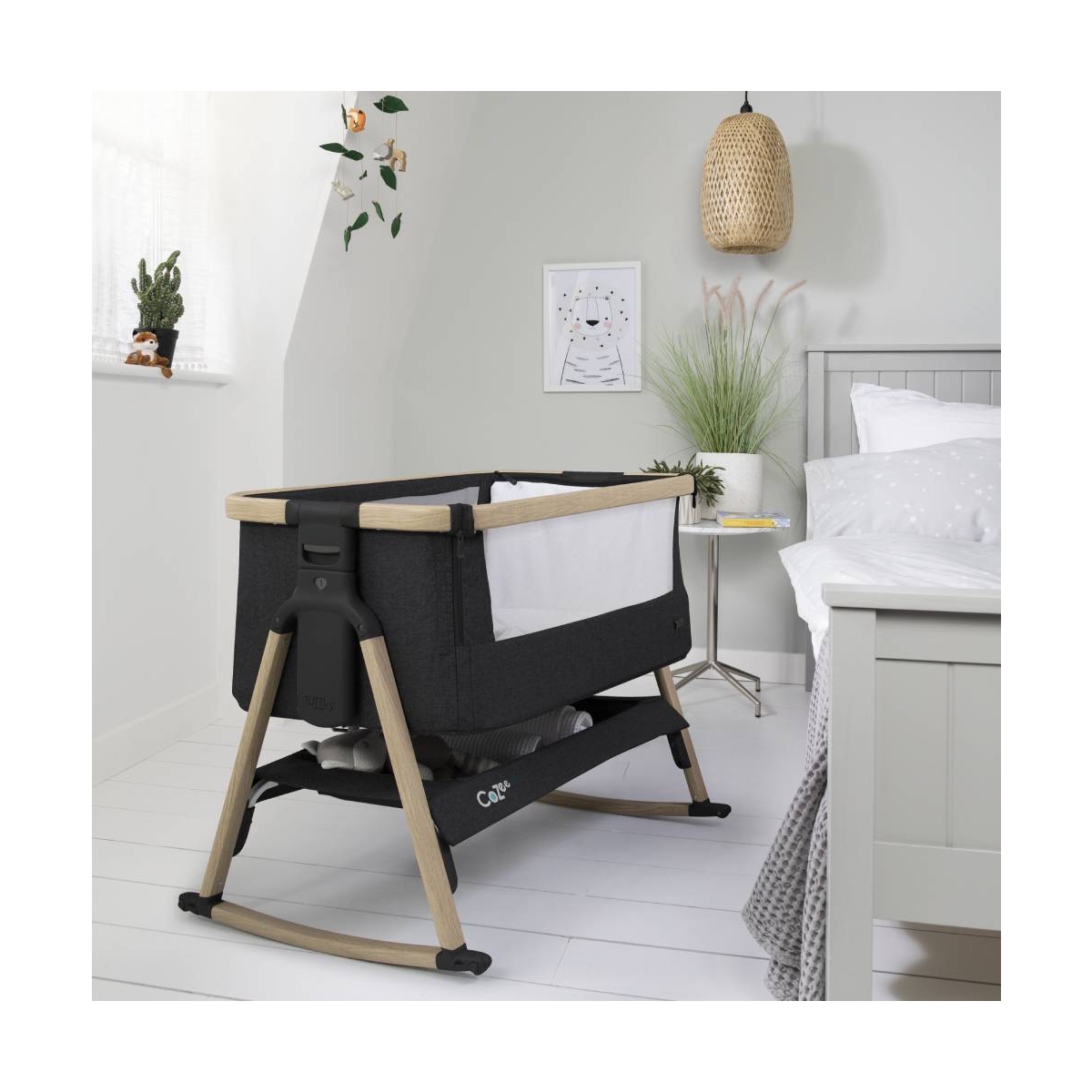 Tutti Bambini CoZee AIR Bedside CribOak/Liquorice Everything Baby