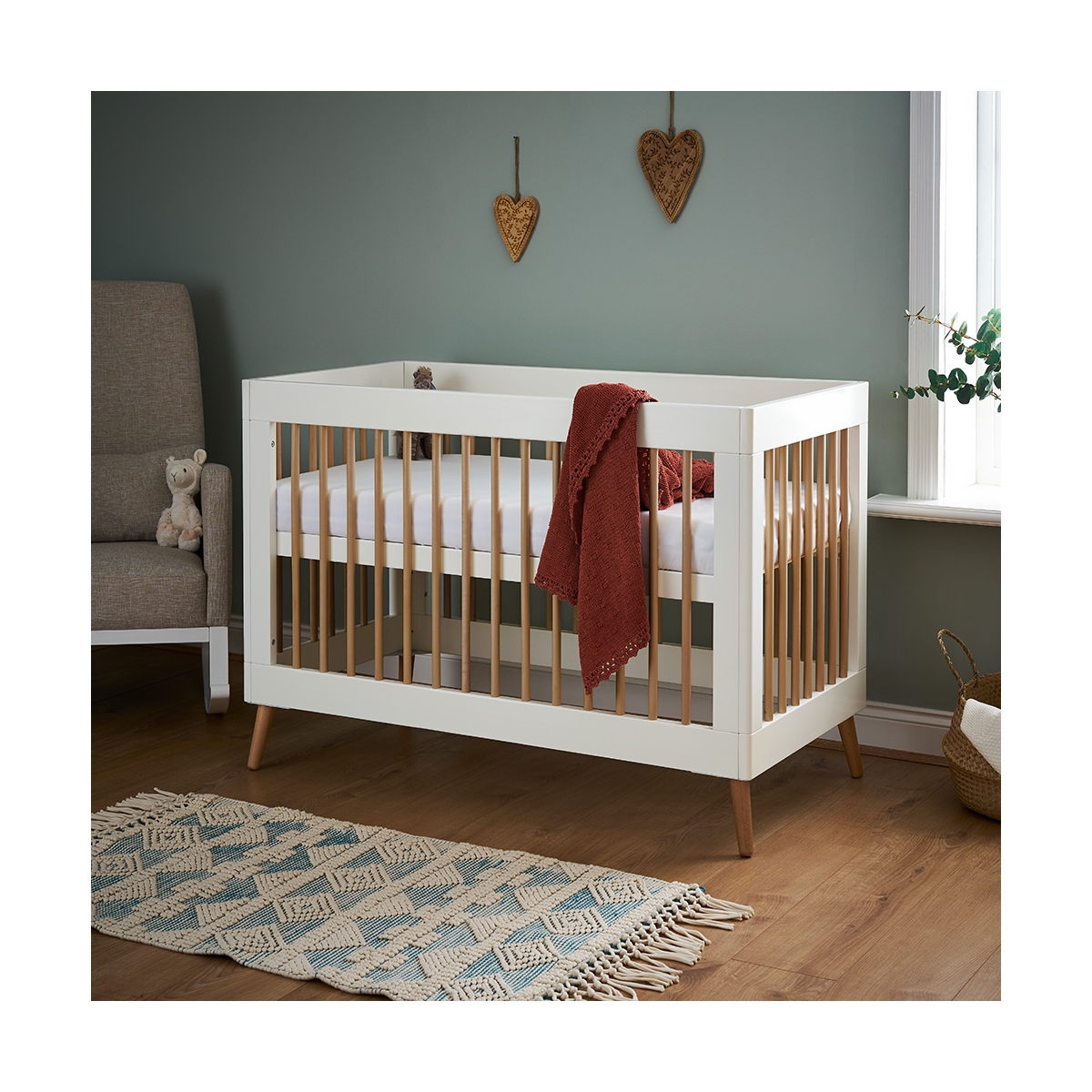 Obaby Maya Mini Cot Bed-White/Natural