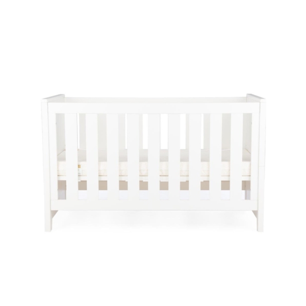 CuddleCo Aylesbury Cot Bed-White