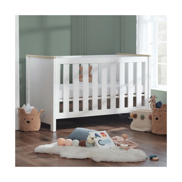 CuddleCo Luna Cot Bed-White/Oak