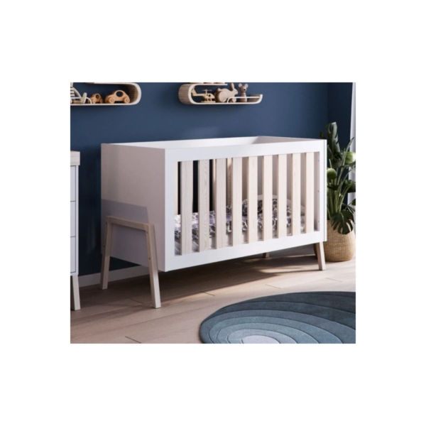 Babystyle Arendelle Cot Bed-White/Natural