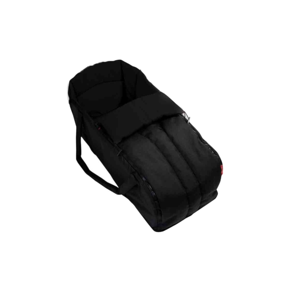 cocoon™ offers the cosiest ride around for your baby phil&teds®